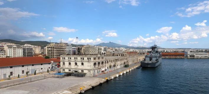 Τρία πλοία του Πολεμικού Ναυτικού δένουν στη Θεσσαλονίκη και ανοίγουν για το κοινό – Ποια είναι (Εικόνες)